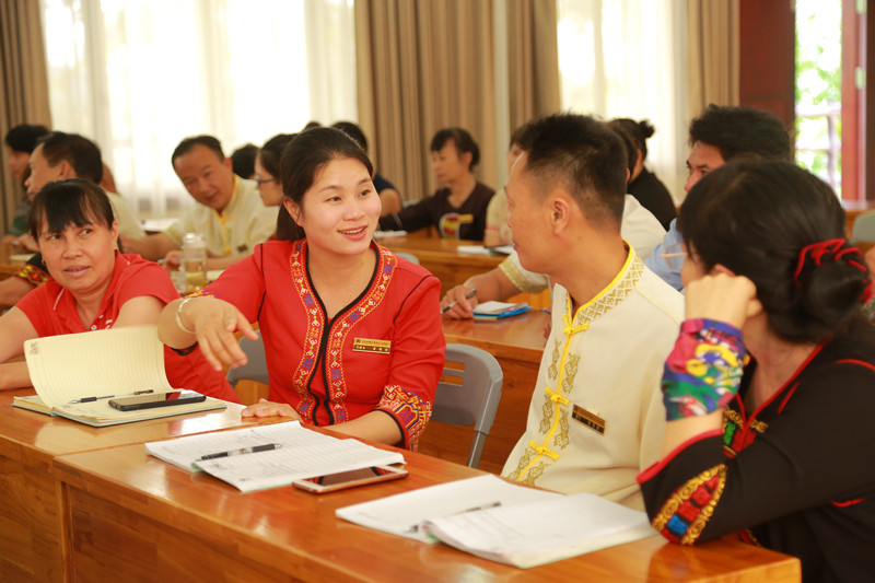 6、職工代表圍繞會議主題暢所欲言，積極為景區發展獻計獻策