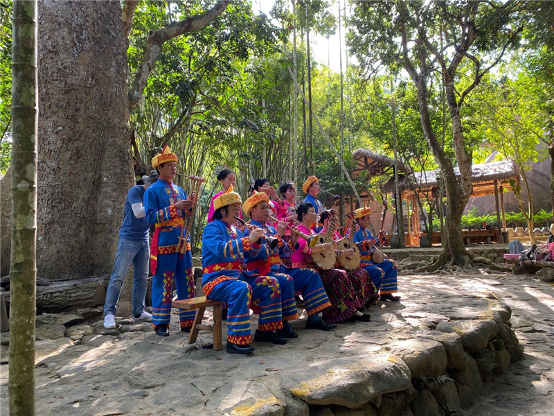 6、央視大型紀錄片《中國影像方志》取景檳榔谷 打造保亭文化“影像名片”