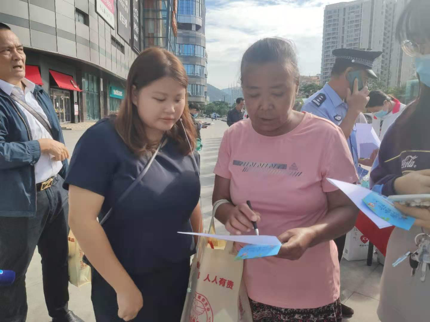 90f4639eed25ad8b6481d32a8eb06676